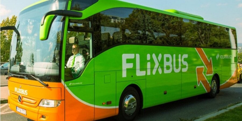 FlixBus. Європейський автобусний оператор запускає рейси з Києва в аеропорти Варшави